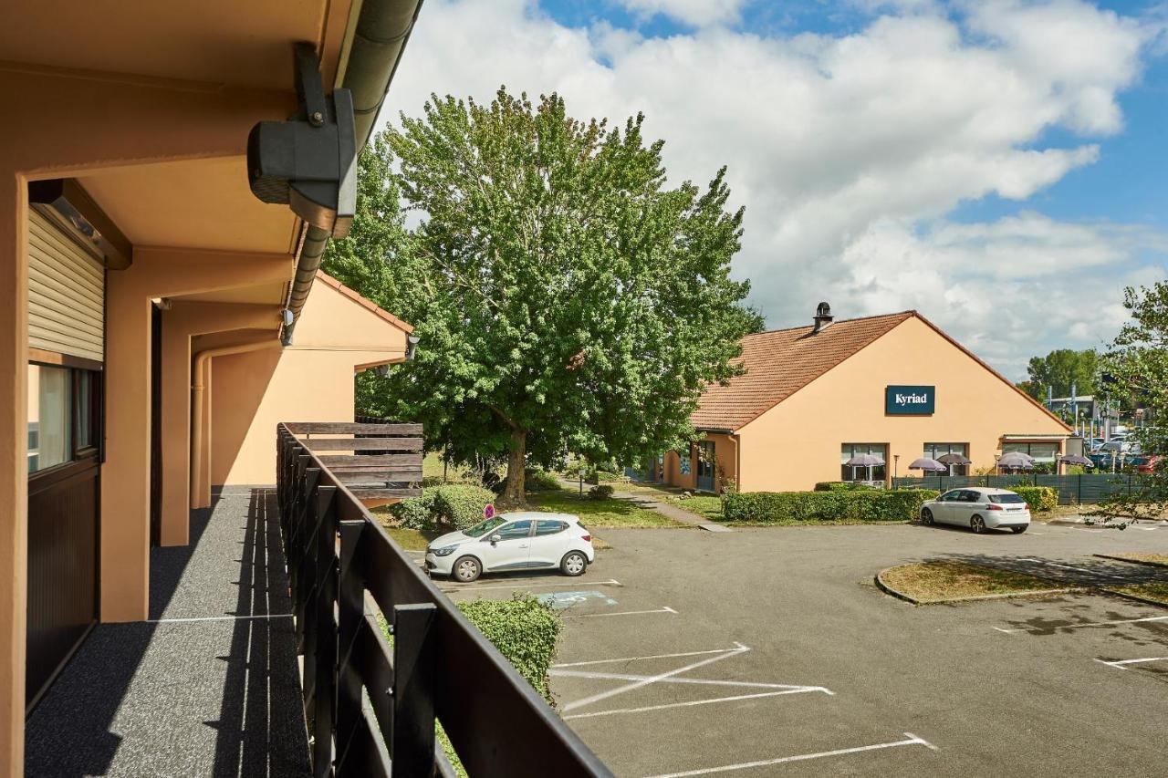 Kyriad Tarbes Bastillac Bagian luar foto