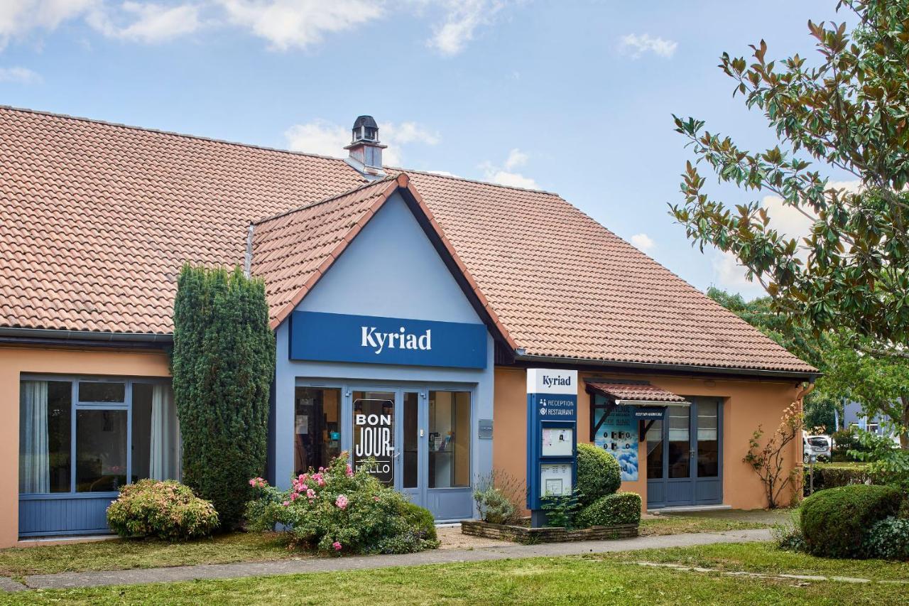 Kyriad Tarbes Bastillac Bagian luar foto