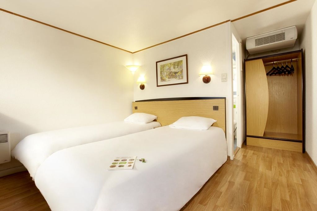 Kyriad Tarbes Bastillac Ruang foto
