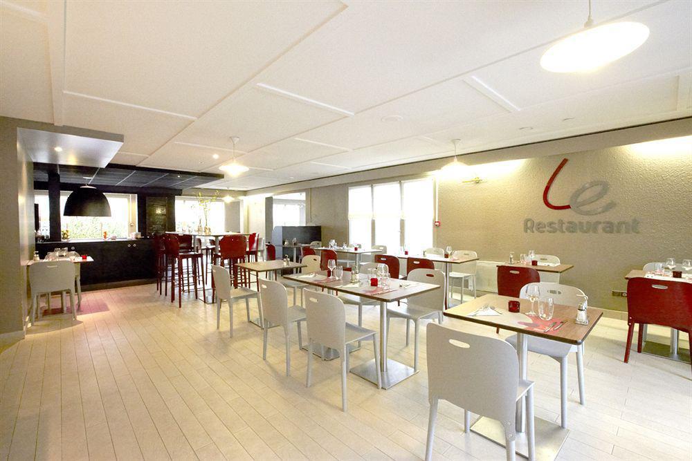Kyriad Tarbes Bastillac Bagian luar foto