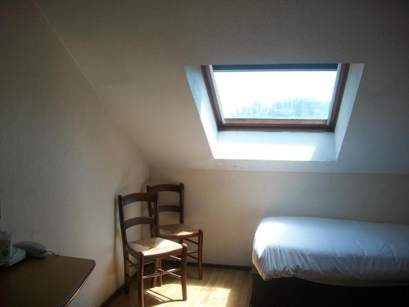 Kyriad Tarbes Bastillac Bagian luar foto